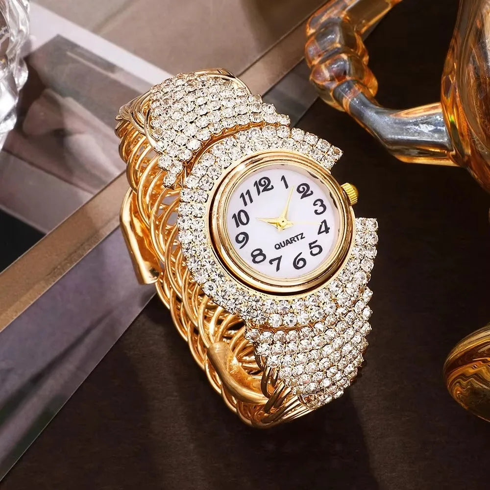 A Korean Version Of Fashionable And Versatile Women's Light Luxury Diamond Inlaid Quartz Bracelet Watch